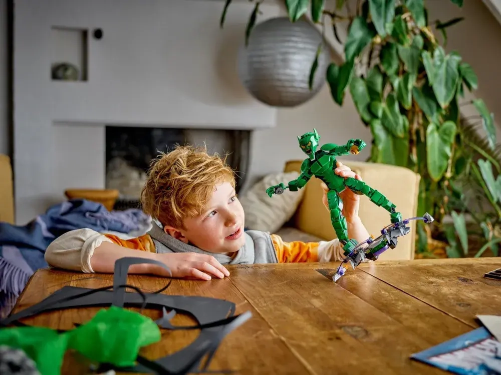 Конструктор LEGO Marvel Super Heroes 76284 Сборная фигурка Зеленого гоблина