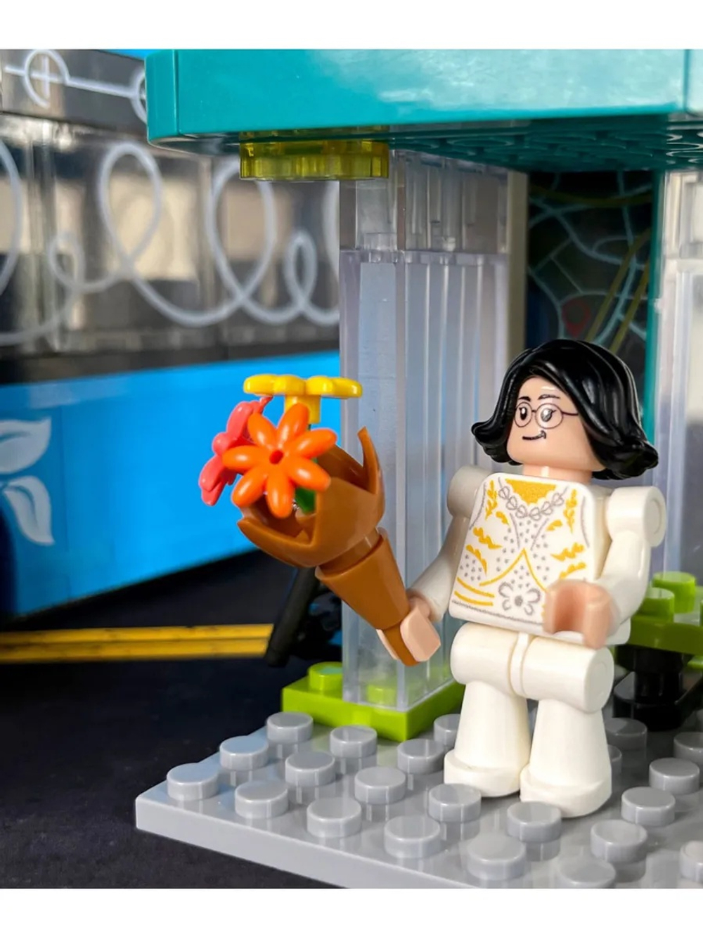 Конструктор Brick Labs Бриксити AB-1302 Электробус