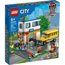 Конструктор LEGO City Community День в школе | 60329