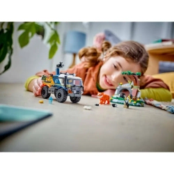 Конструктор LEGO City Внедорожный грузовик Исследователь джунглей | 60426