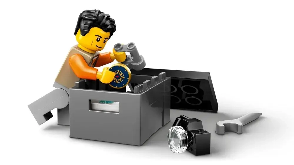 Конструктор LEGO Сity Внедорожный горный грузовик 4x4 | 60447
