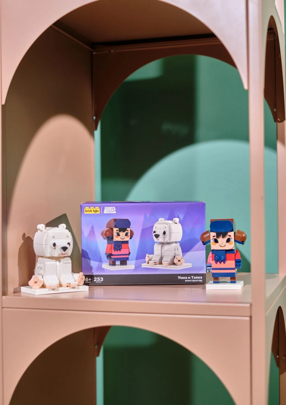 Конструктор Brick Labs Союзмультфильм AB-1129 Умка и Тайкэ