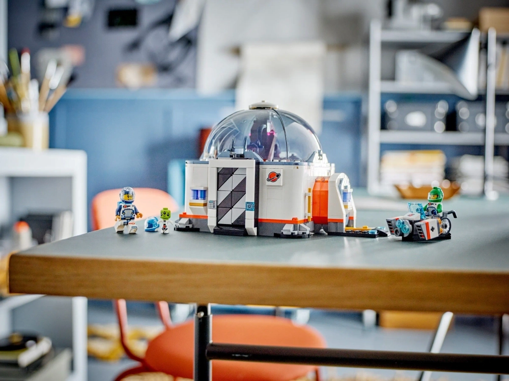 Конструктор LEGO City 60439 Лаборатория космических наук