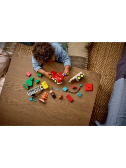 Конструктор LEGO DUPLO 10473 Пожарная машина с шлангом и пожарным
