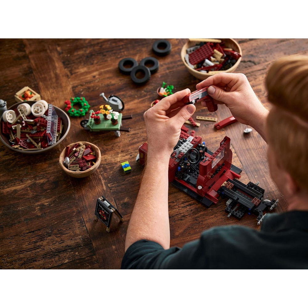 Конструктор LEGO ICONS Грузовик-пикап | 10290