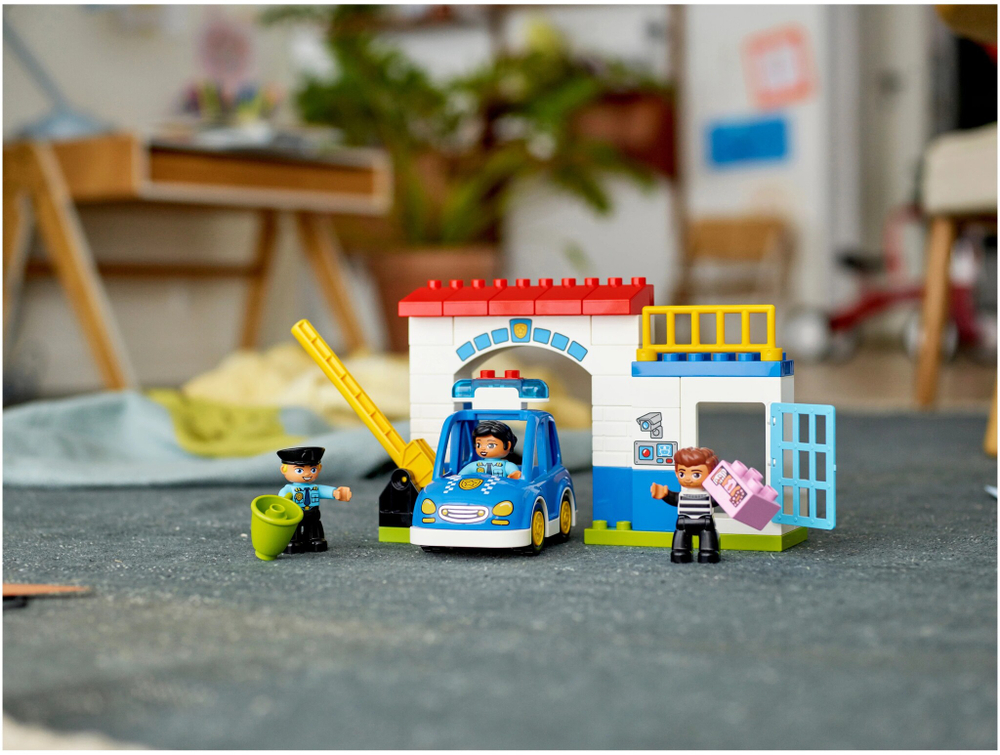 Конструктор LEGO DUPLO Town Полицейский участок | 10902