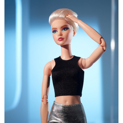 Кукла Barbie Looks c короткими волосами | HCB78