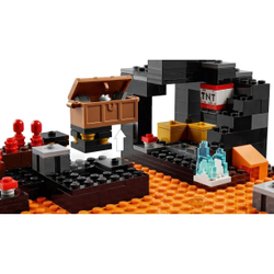 Конструктор LEGO Minecraft Бастион Нижнего мира | 21185