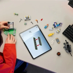 Конструктор LEGO Fortnite 77075 Лагерь Пили и Спаркплаг