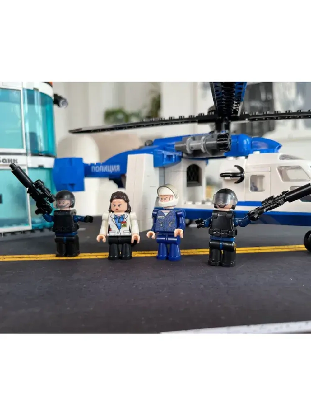 Конструктор Brick Labs Бриксити Ограбление банка, AB-1304