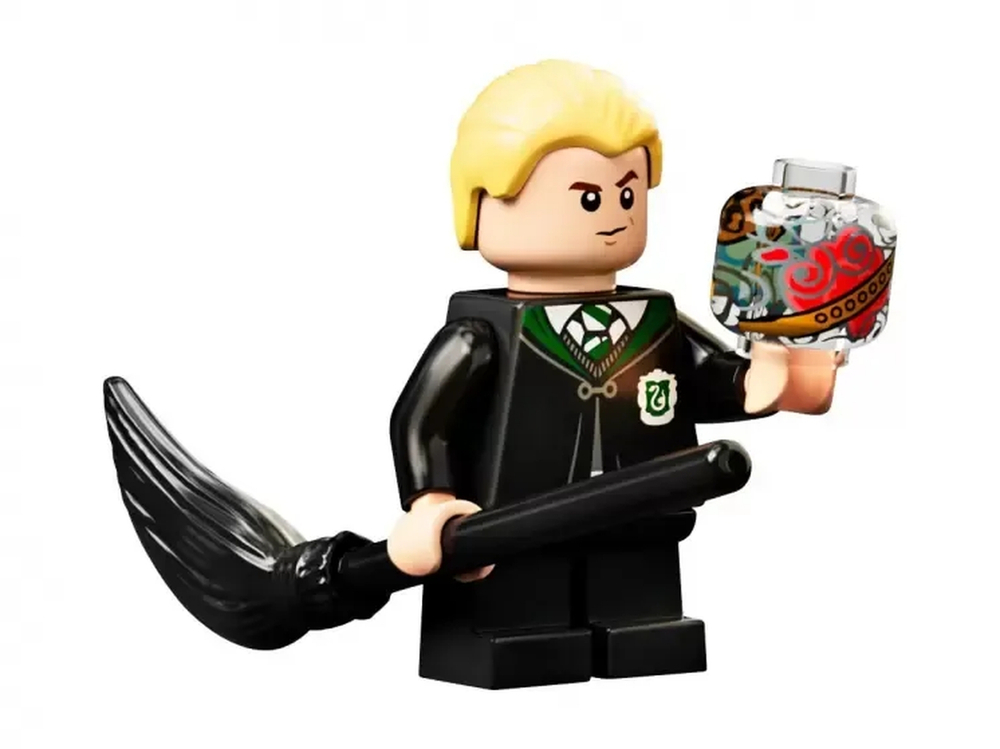 Конструктор LEGO Harry Potter Хогвартс: первый урок полётов | 76395