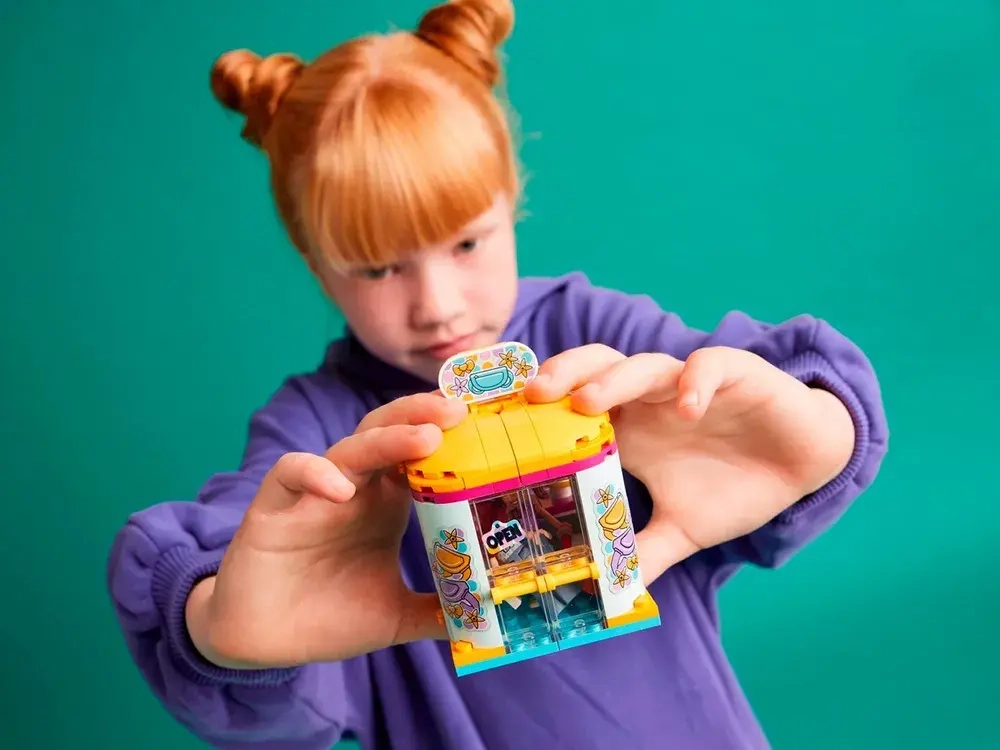 Конструтор LEGO Friends 42608 Небольшой магазин аксессуаров