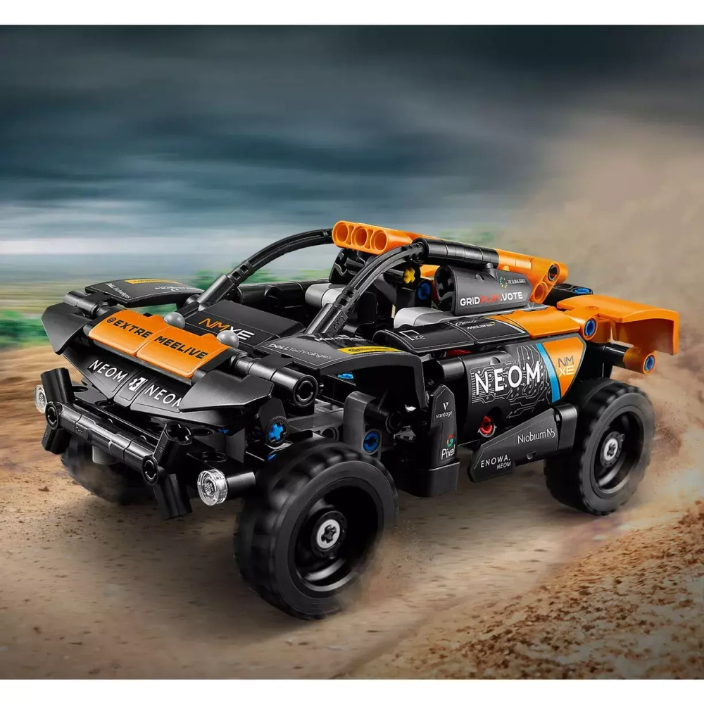 Конструктор LEGO Technic Гоночный автомобиль NEOM McLaren Extreme E | 42166