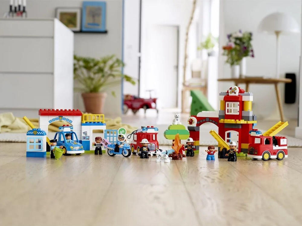 Конструктор LEGO DUPLO Town Полицейский мотоцикл | 10900