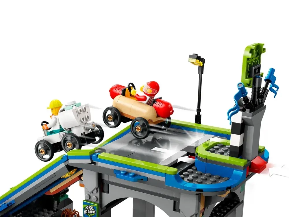 Конструктор LEGO CITY Никаких ограничений: автогоночная трасса | 60460