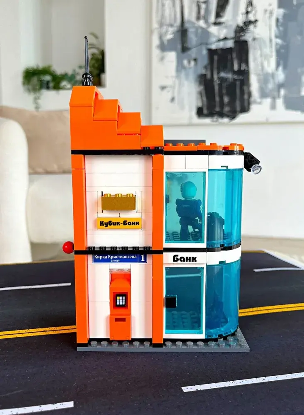 Конструктор Brick Labs Бриксити Ограбление банка, AB-1304