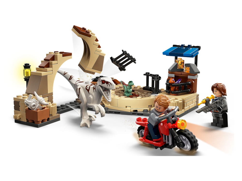 Конструктор LEGO Jurassic World Атроцираптор: погоня на мотоцикле | 76945
