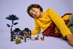 Конструктор LEGO Wednesday 76784 Цветок черного георгина