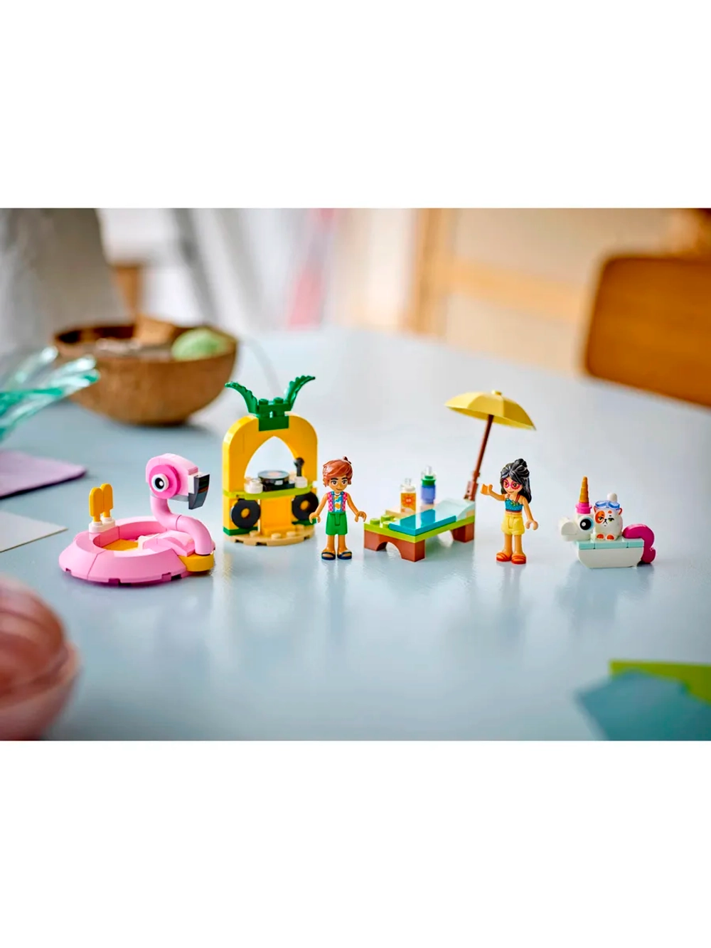 Конструктор LEGO Friends 42658 Вечеринка у бассейна с единорогом и фламинго
