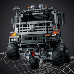 Конструктор LEGO Technic Полноприводный грузовик-внедорожник Mercedes-Benz Zetros | 42129
