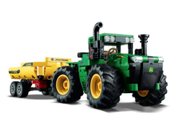 Конструктор LEGO Technic John Deere 9620R 4WD Tractor | 42136