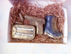 Набор Настоящий мужчина №4 - Пистолет с пулями, Ботинки, Жетон - золото, М-0220061