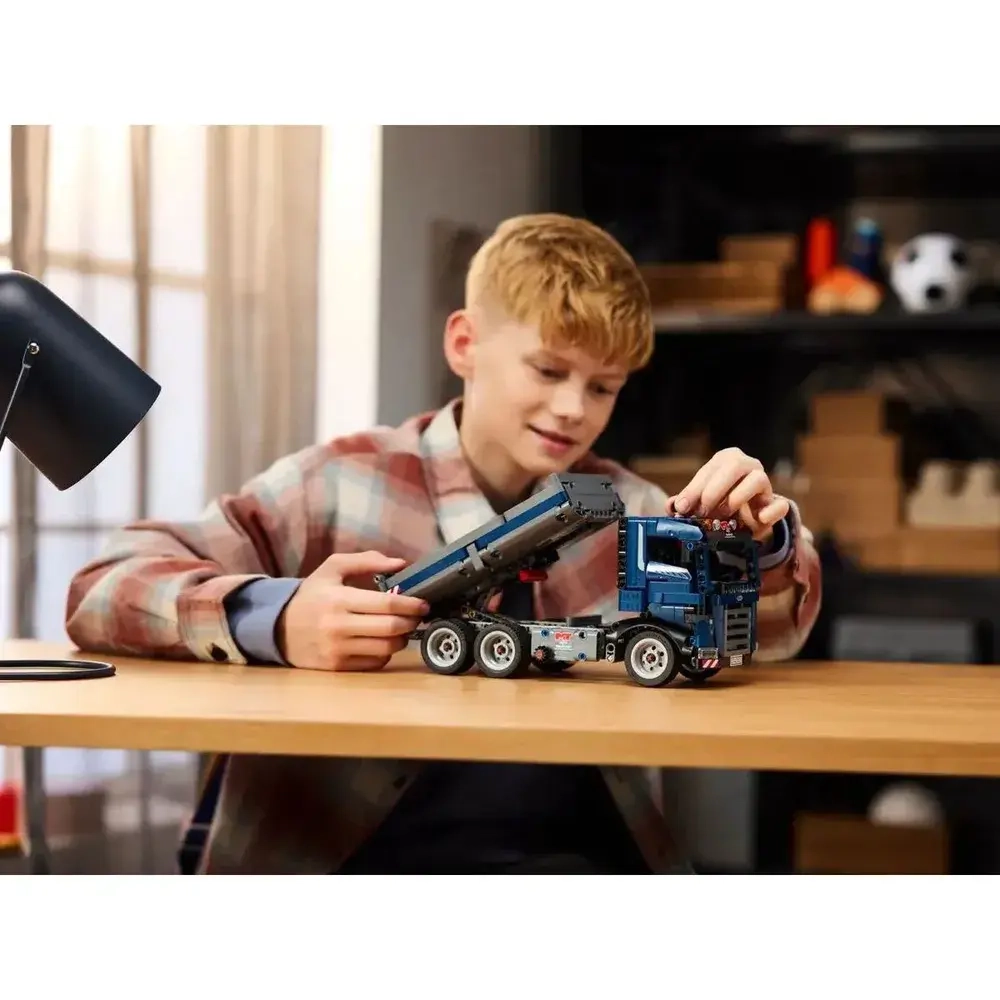 Конструктор LEGO Technic 42203 Карьерный самосвал