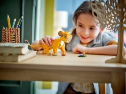 Конструктор LEGO Disney Король Лев: малыш Симба | 43243