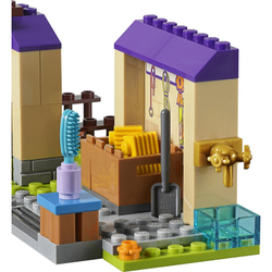 Конструктор LEGO Friends Конюшня для жеребят Мии | 41361