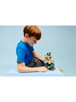 Конструктор LEGO Minecraft 21587 Подземелье зомби