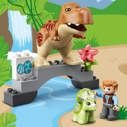 Конструктор LEGO DUPLO Jurassic World Побег динозавров: тираннозавр и трицератопс | 10939