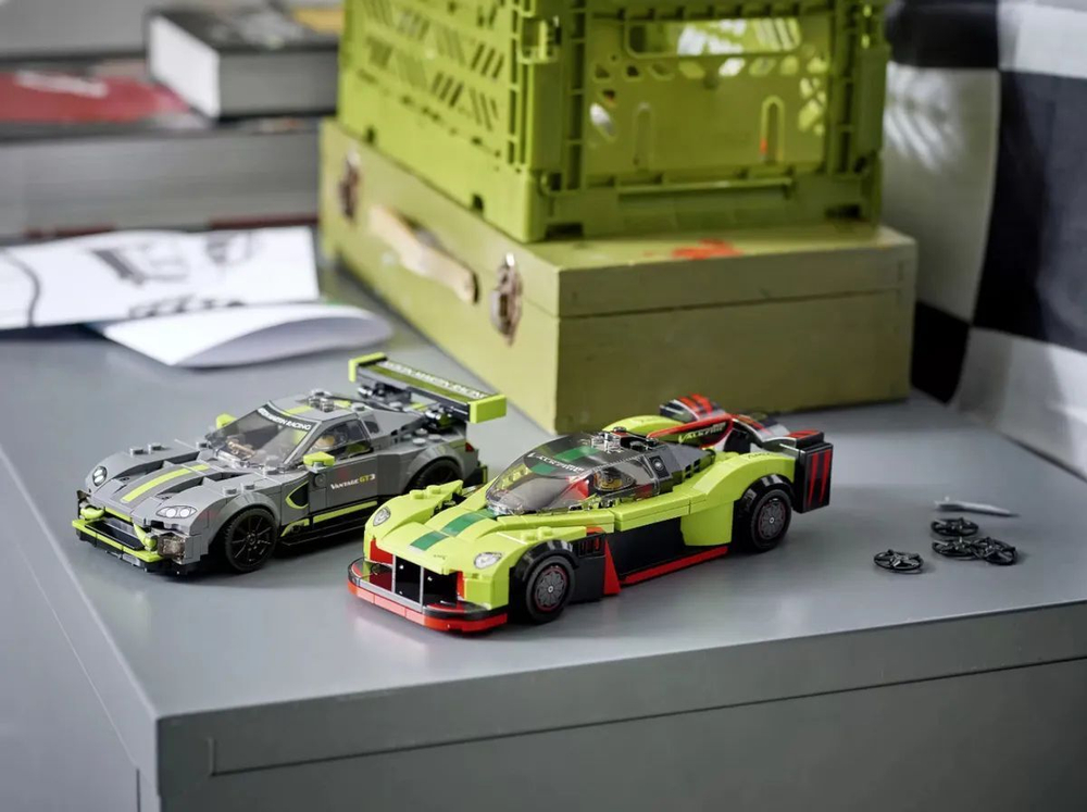 Конструктор LEGO Speed Champions Aston Martin Valkyrie AMR Pro и Aston Martin Vantage GT3 | 76910