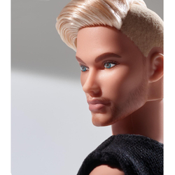 Кукла Barbie из серии Looks Кен Блондин | GTD90