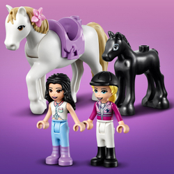 Конструктор LEGO Friends Тренировка лошади и прицеп для перевозки | 41441