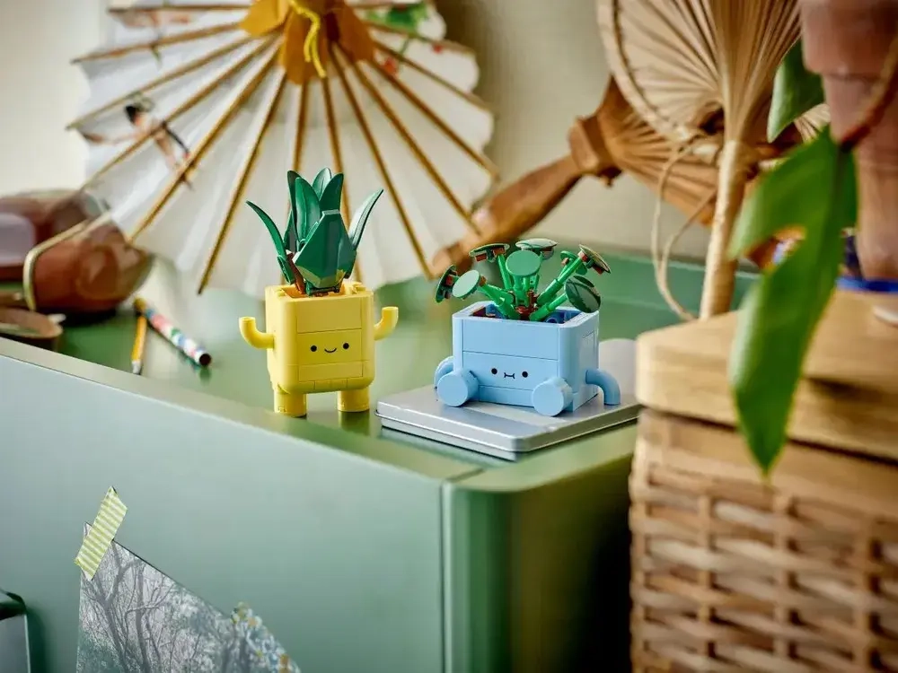 Конструктор LEGO The Botanical Collection Счастливые растения 10349