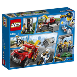 Конструктор LEGO City Police Побег на буксировщике | 60137