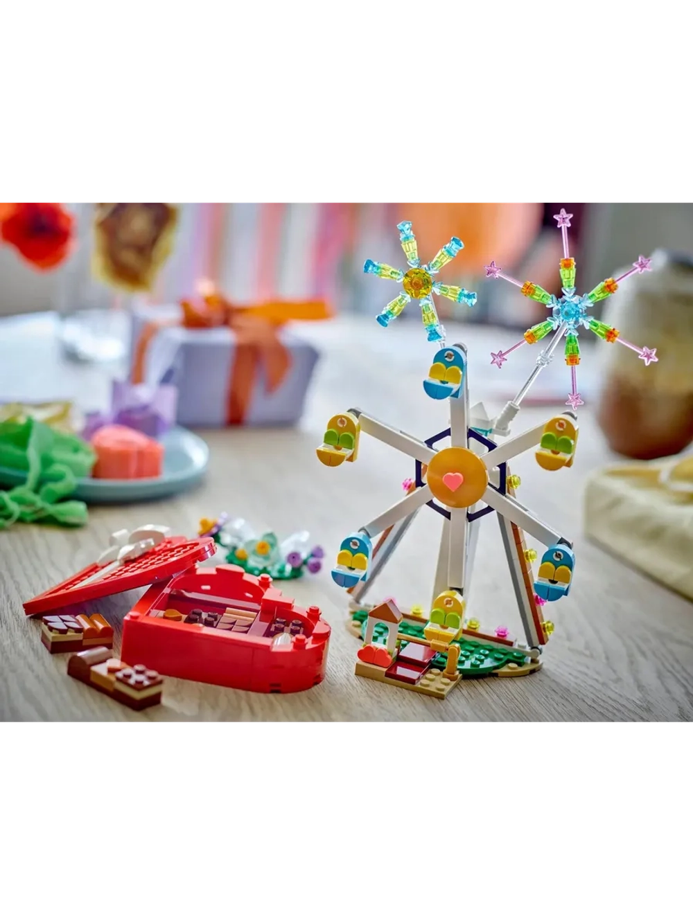 Конструктор LEGO Creator 40759 Коробка ко Дню святого Валентина