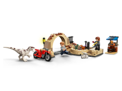 Конструктор LEGO Jurassic World Атроцираптор: погоня на мотоцикле | 76945