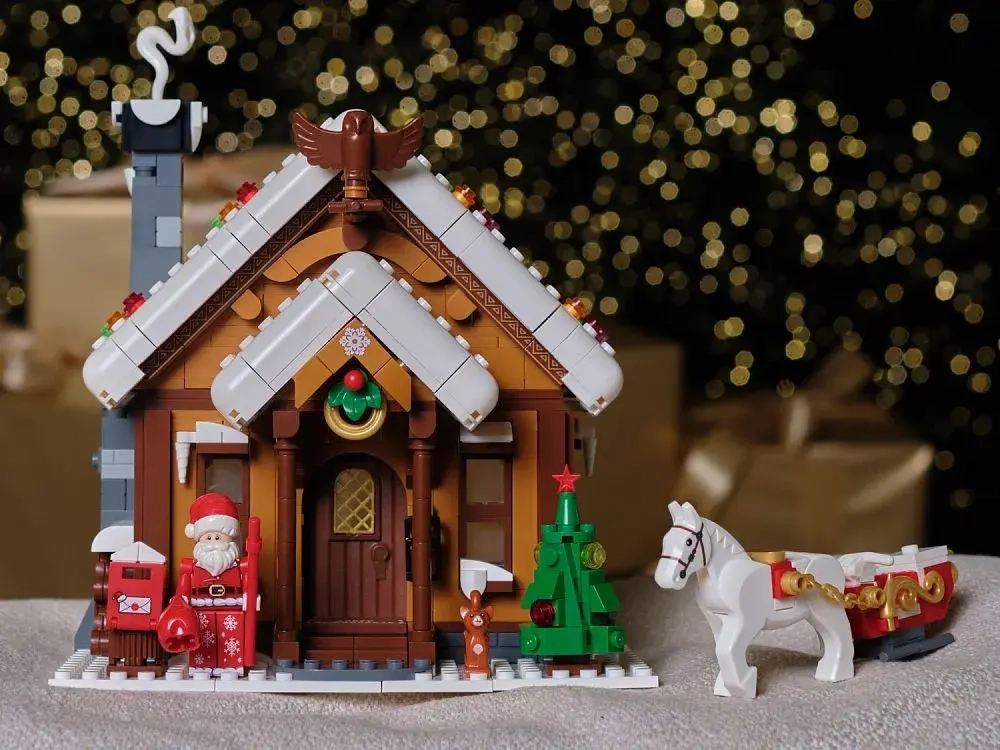 Конструктор Brick Labs Дом Деда Мороза, AB-1213