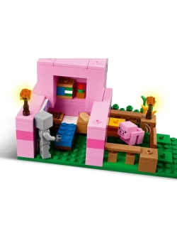 Конструктор LEGO Minecraft Дом поросёнка | 21268