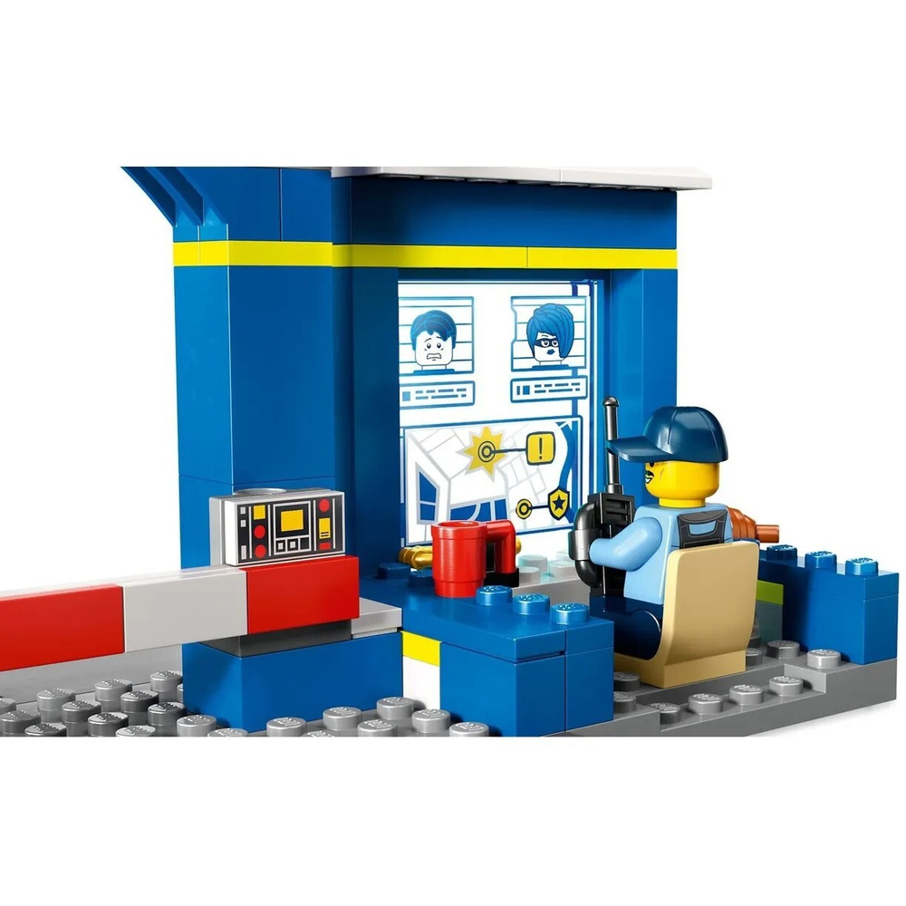 Конструктор LEGO City Побег из полицейского участка | 60370