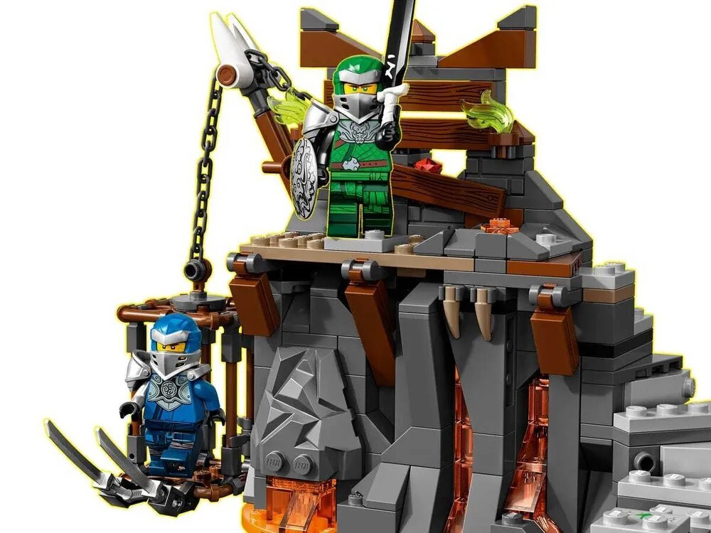 Конструктор LEGO Ninjago Путешествие в Подземелье черепа | 71717