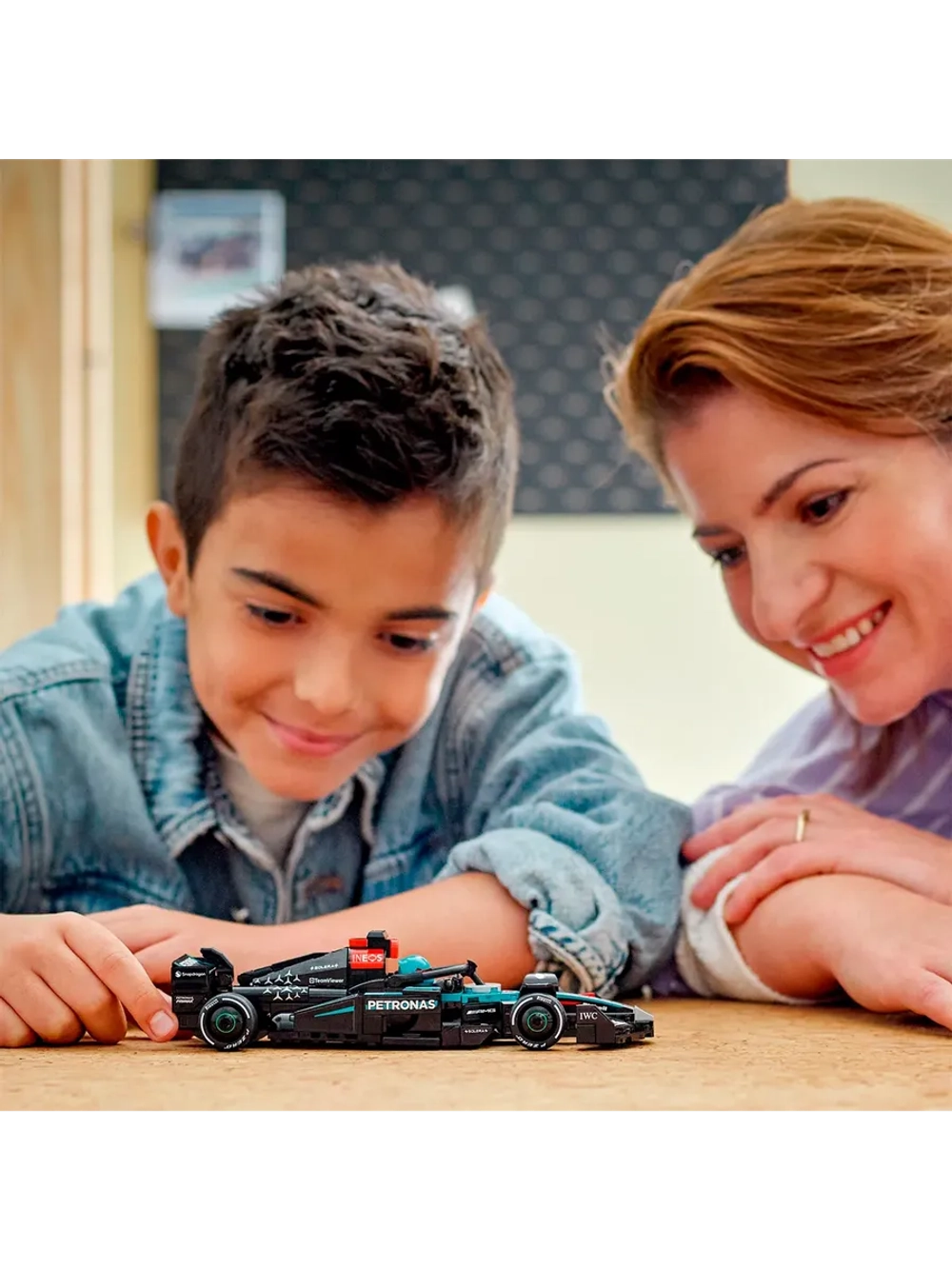 Конструктор LEGO Speed Champions 77244 Автомобиль Mercedes-AMG F1 W15