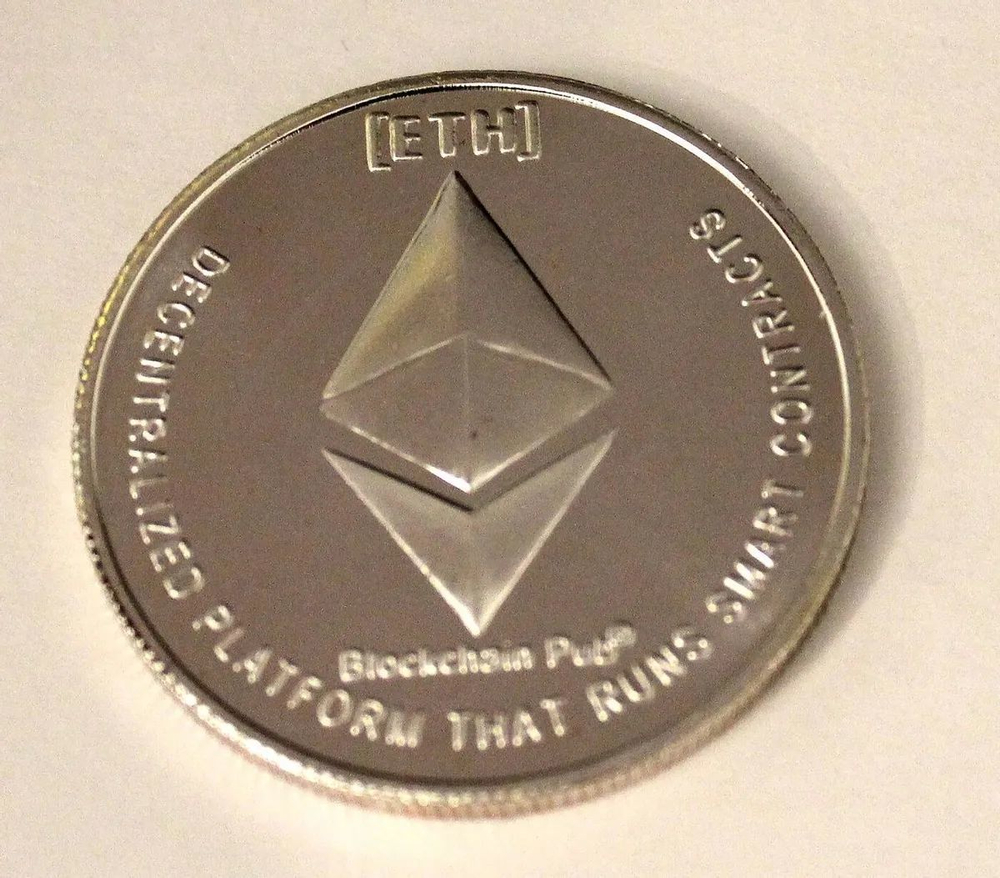 Сувенирная монета Ethereum (Эфир) Криптовалюта