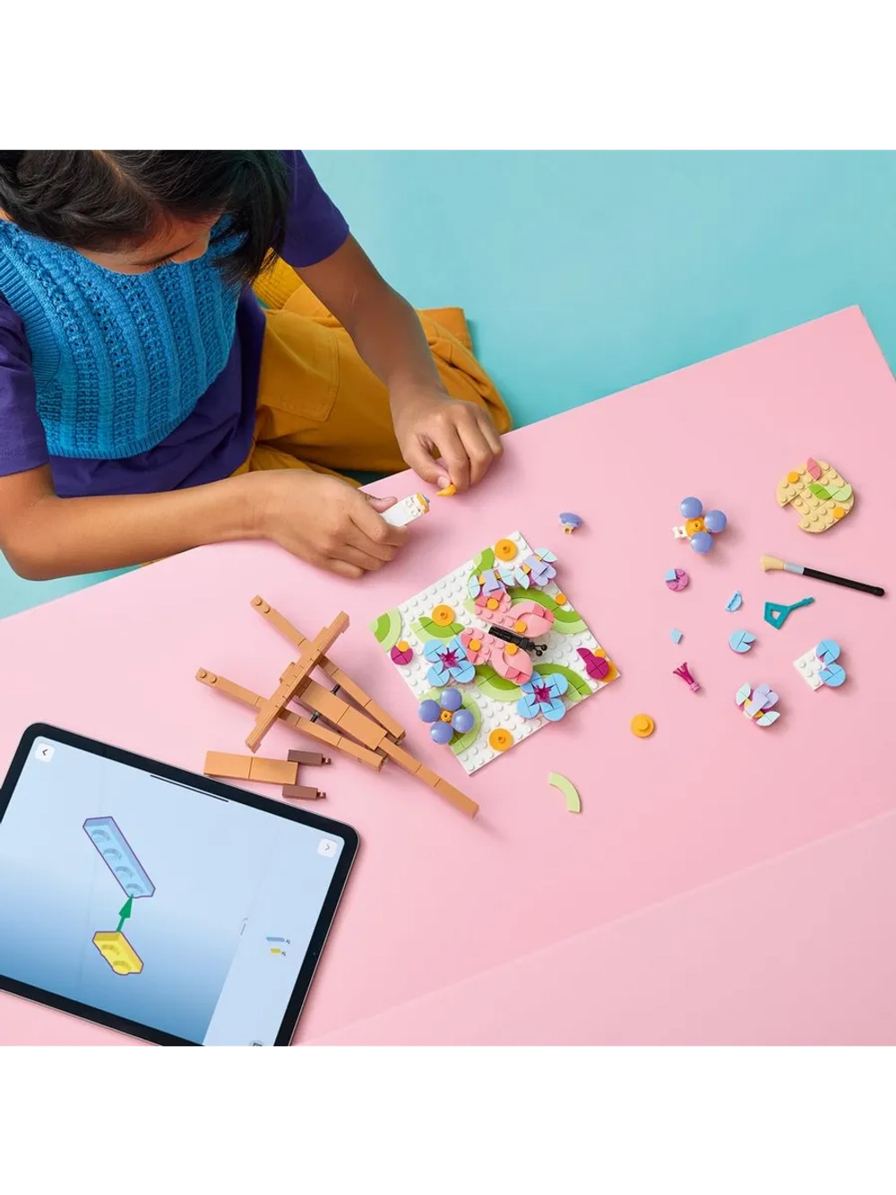Конструктор LEGO Creator 3-in-1 31390 Декоративная живопись «Цветочное искусство»