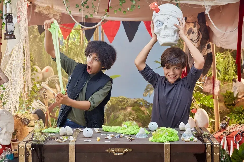 Игрушка-сюрприз ZURU SMASHERS Dino Island Giant Skull Остров динозавров, гигантский череп (красный) | 7488-r