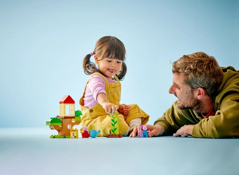 Конструктор LEGO DUPLO Свинка Пеппа: сад и домик на дереве | 10431