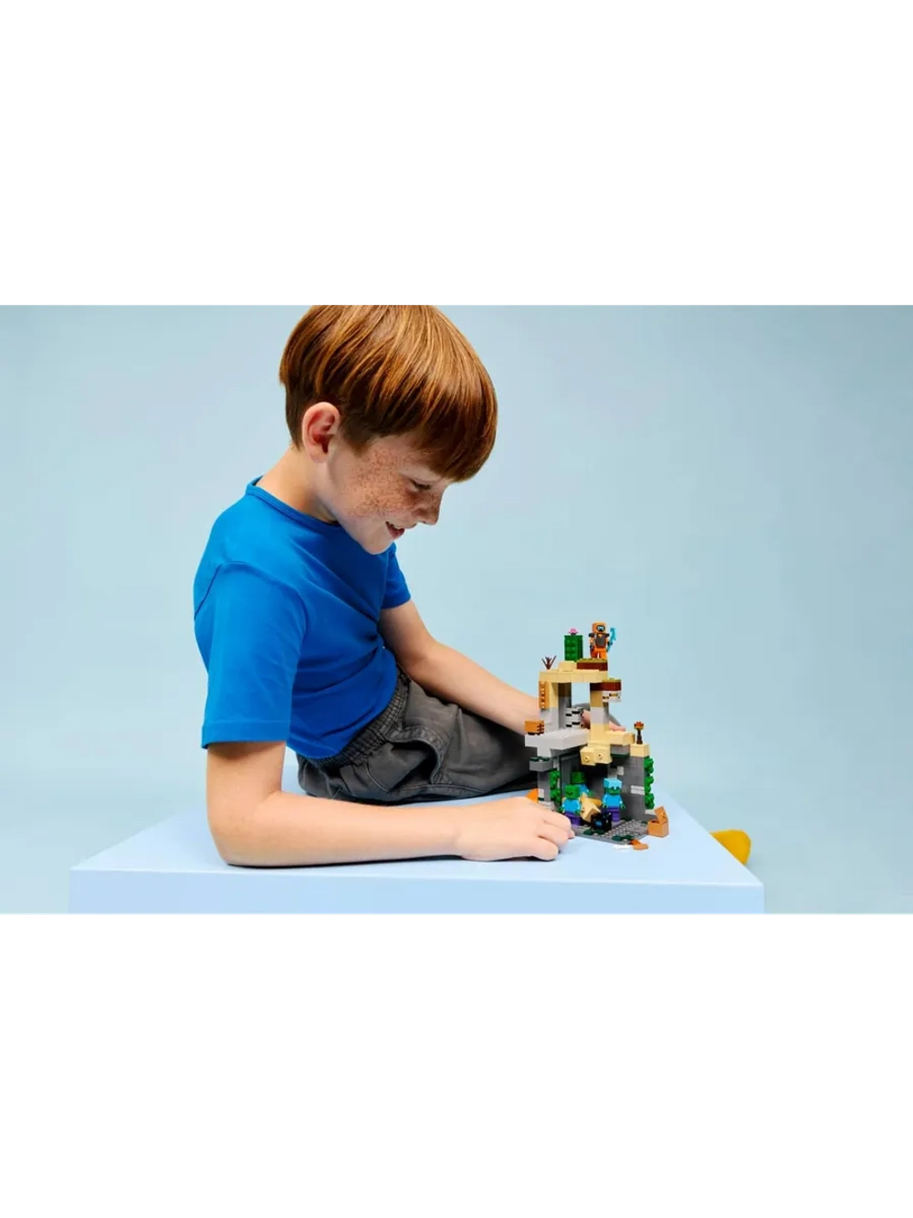 Конструктор LEGO Minecraft 21587 Подземелье зомби