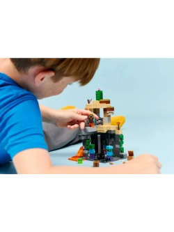 Конструктор LEGO Minecraft 21587 Подземелье зомби