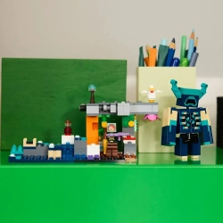 Конструктор LEGO Minecraft 21274 Столкновение с Варденом